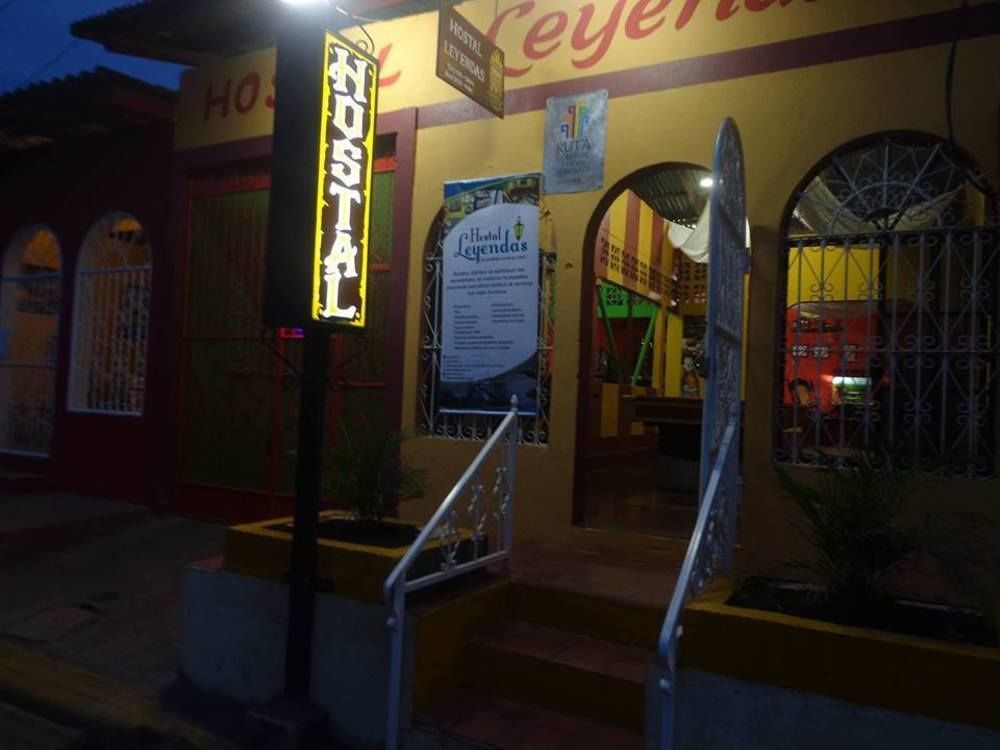 Hostal Leyendas Леон Екстер'єр фото