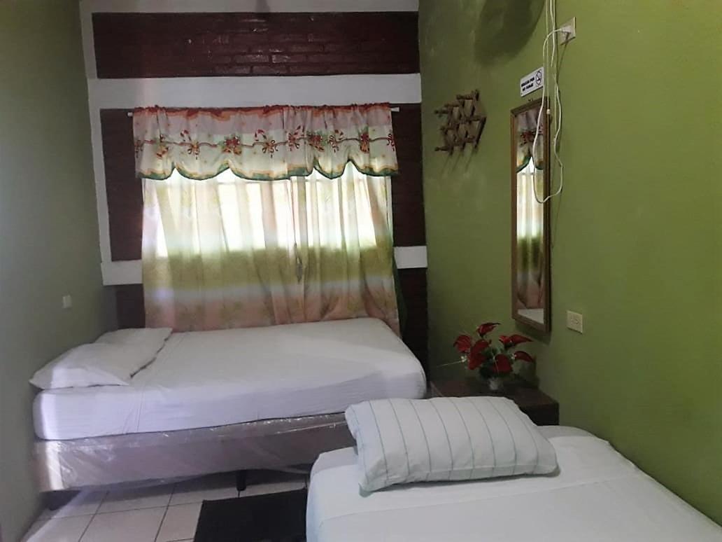 Hostal Leyendas Леон Екстер'єр фото