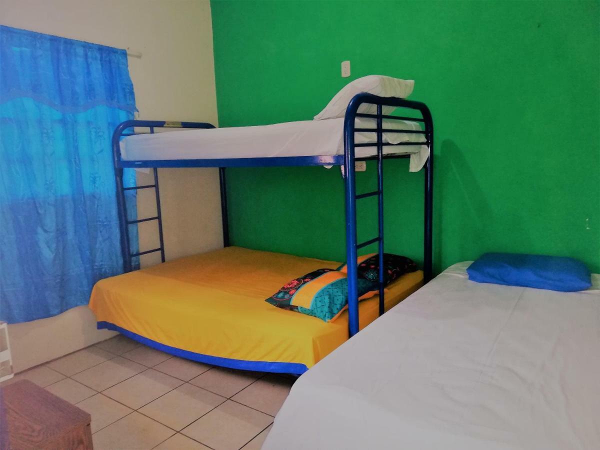 Hostal Leyendas Леон Екстер'єр фото